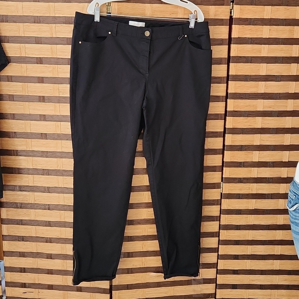 Chico's zip cuff ankle